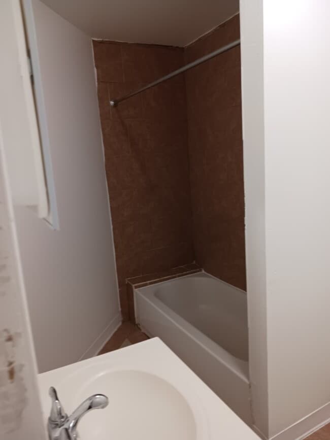 Building Photo - 41 Bruckner Blvd