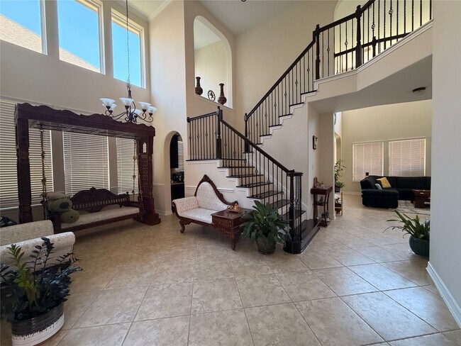 Building Photo - 4139 Scenic Valley Ln