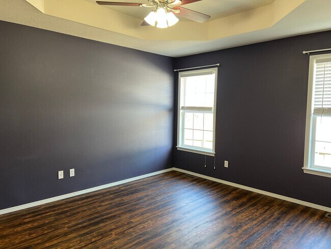 Building Photo - 3 Bed / 2 Bath Springfield Address, Republic Schools