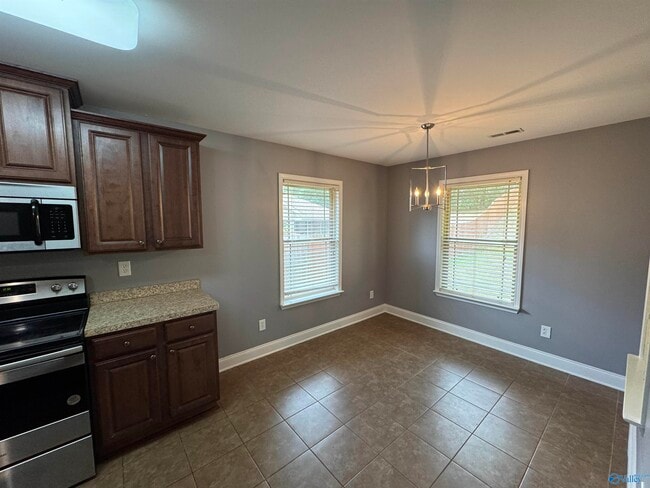 Building Photo - 29929 Park Hill Dr