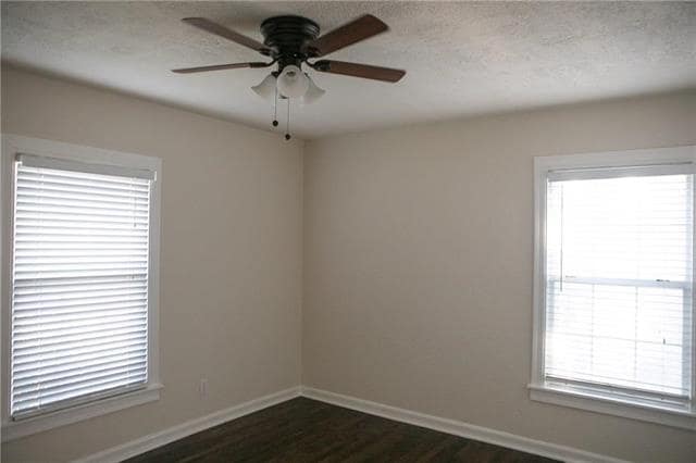 Building Photo - 1325 Smilax Ave
