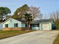 Building Photo - Beautiful Ranch Style Home