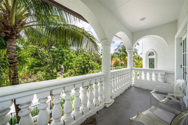 Building Photo - 438 Coconut Isle Dr