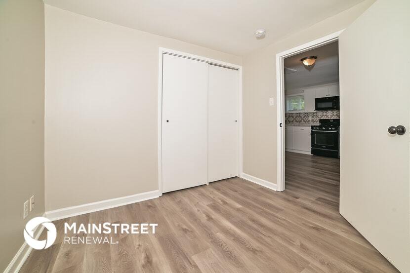 Building Photo - 5115 Landbrook Dr