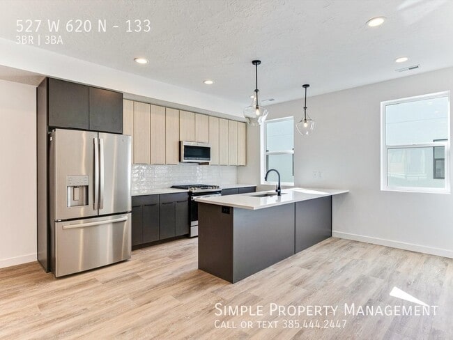 Building Photo - 527 W 620 N