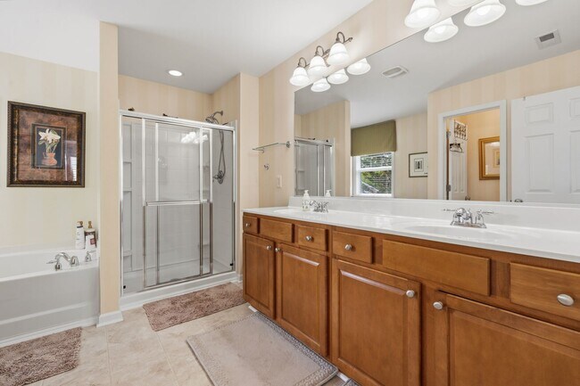 Building Photo - 3809 Stoneybrook Dr