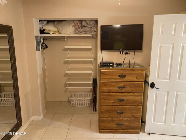 Building Photo - 1571 S Atlantic Ave