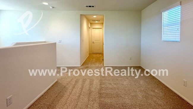 Building Photo - 10732 Quarter Horse Ave