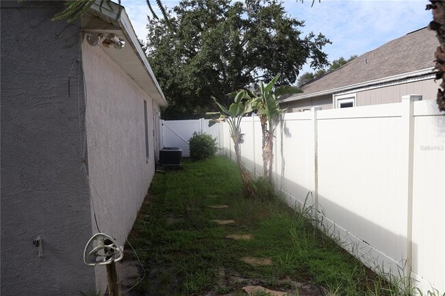 Building Photo - 3311 W Marcum St