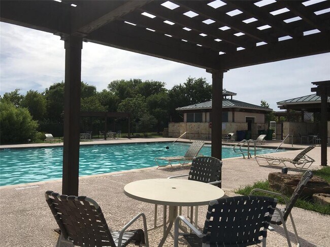 Building Photo - 1008 Forest Meadow Ct