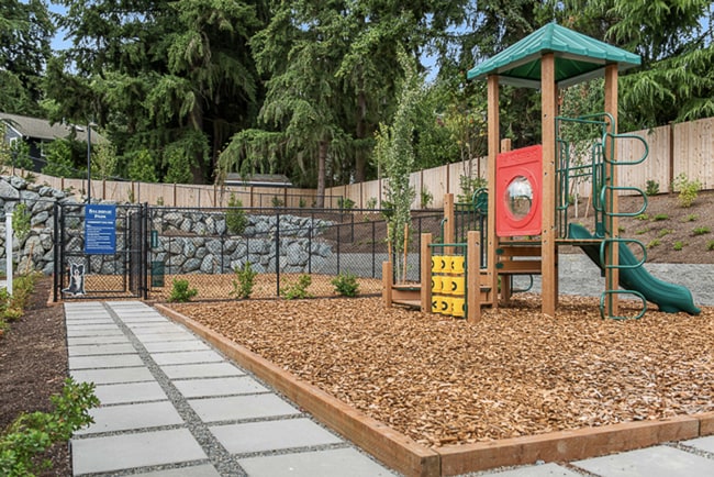 Building Photo - Modern 2-Bedroom Townhome in Kenmore Balbi...