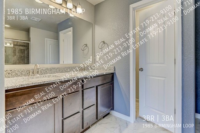 Building Photo - Newer Townhome Vistas at Spring Creek