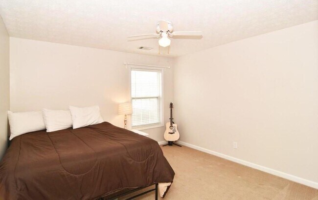 Building Photo - 13361 Harpley Ct