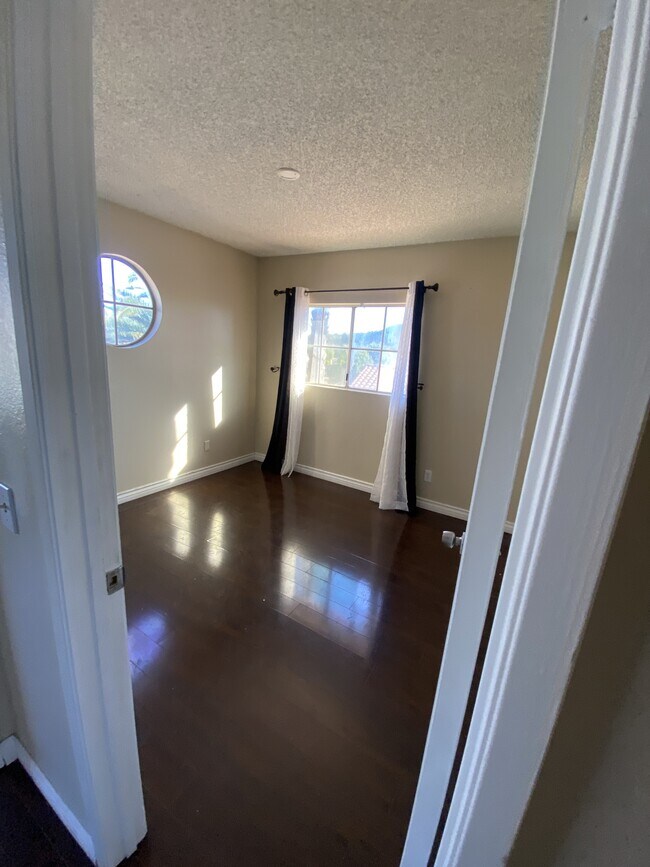 Building Photo - 16502 Mango Way