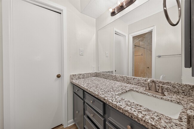 Building Photo - 14030 Cashel Forest Dr