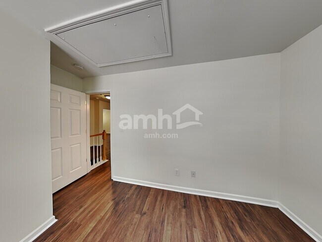 Building Photo - 157 Autry Avenue
