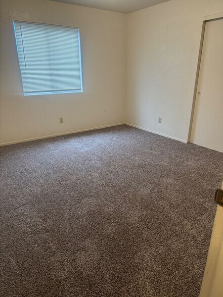 Building Photo - 2525 Capella St