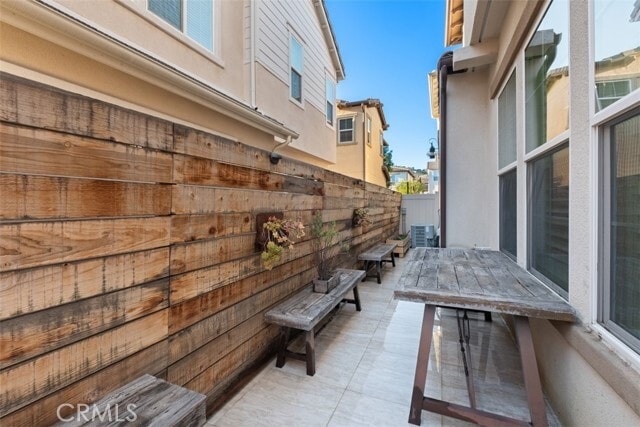 Building Photo - 3 Lavanda St