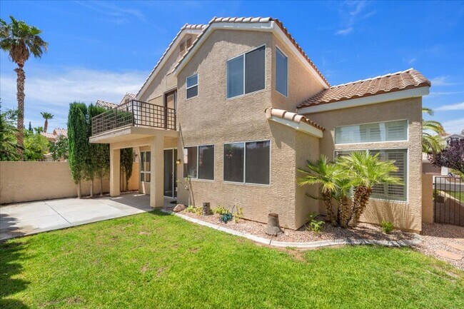 Building Photo - Spacious 4 Bd, 3 bth with in Summerlin with Beautiful Backyard and Bonus Space