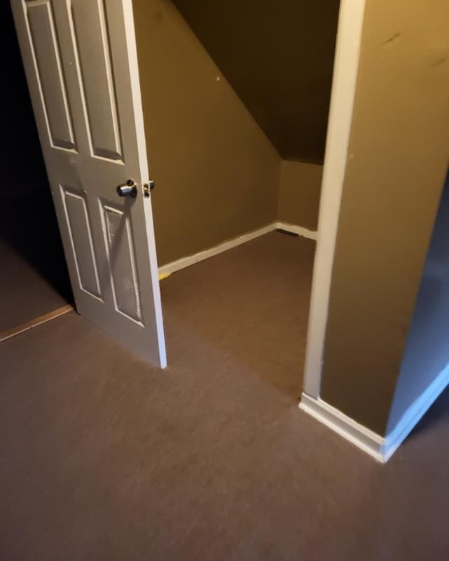 Building Photo - 8752 S Saginaw Ave