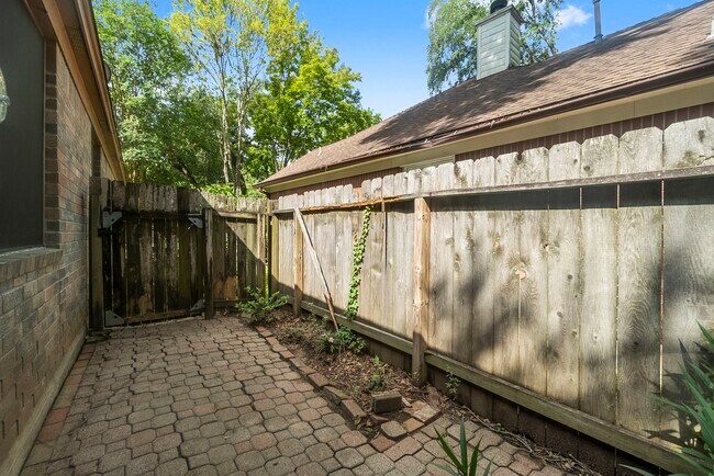 Building Photo - 58 N Indigo Cir