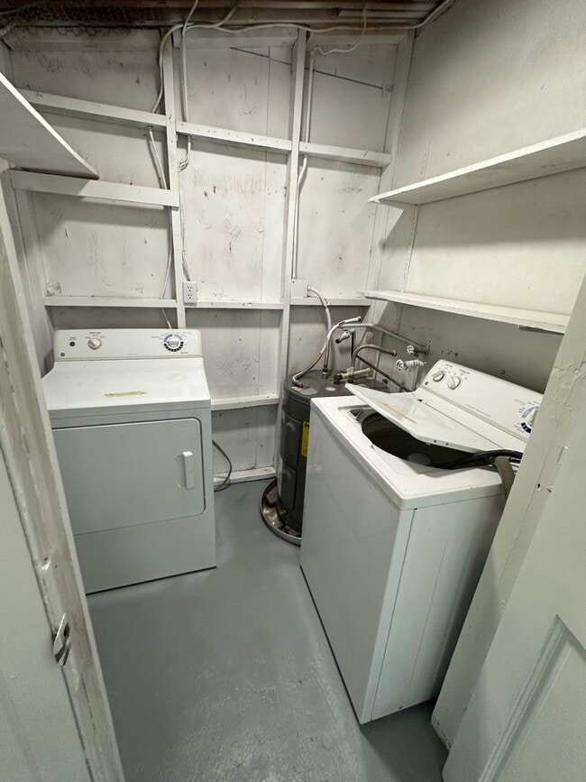 Building Photo - SUNNYSIDE PARK