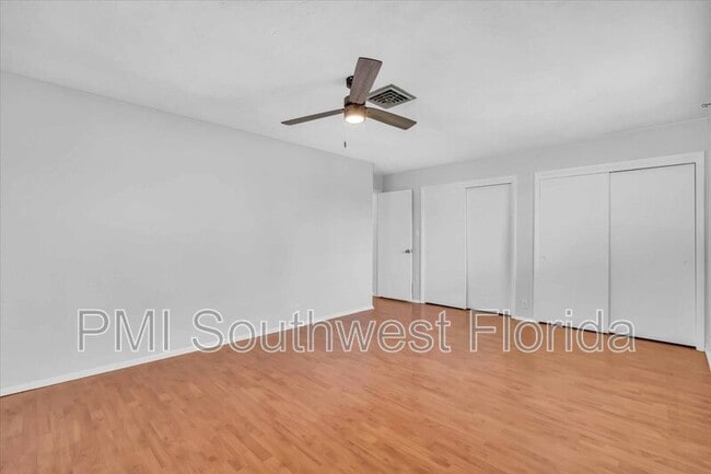 Building Photo - 1405 Cambridge Dr
