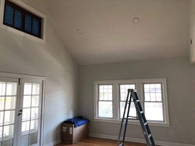 Building Photo - 301 W 51st St
