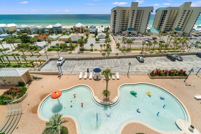 Building Photo - 9902 S Thomas Dr