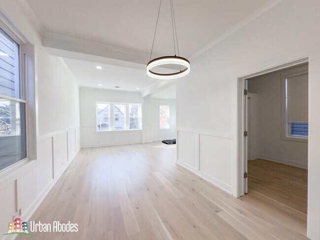 Building Photo - 2129 N Bingham St
