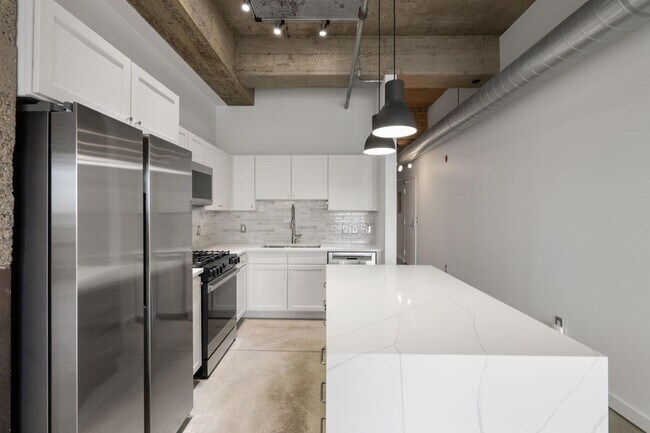Building Photo - 901 N 3rd St