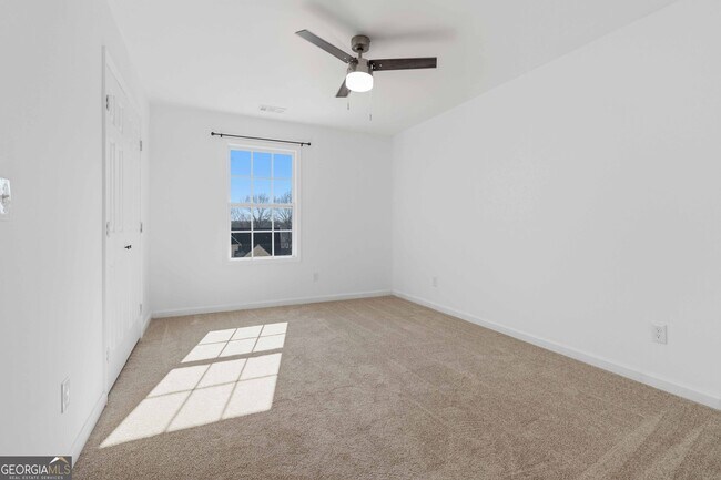 Building Photo - 6938 Shadow Ridge Ln