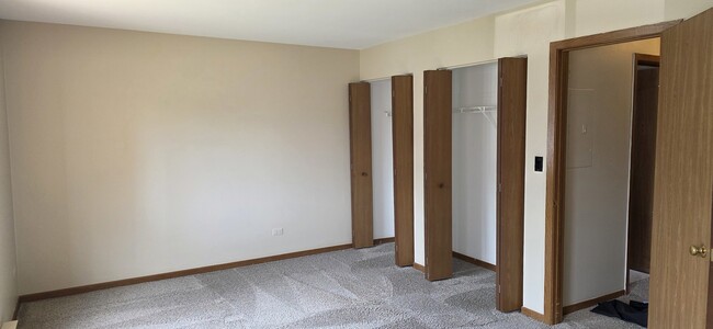 Building Photo - 429 Berkshire Dr