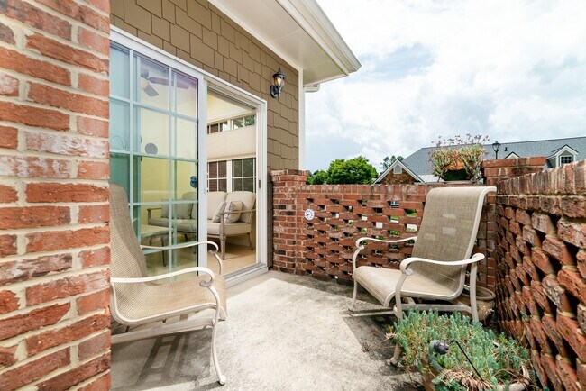 Building Photo - Active Adult in West Cobb