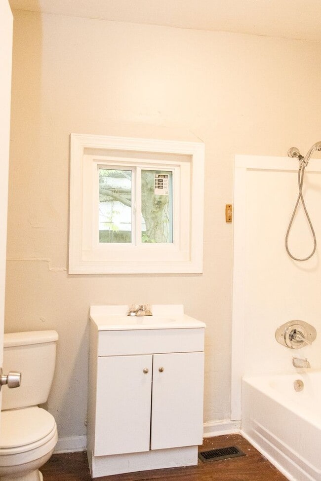 Building Photo - Welcome to 2113 Cleveland Avenue! Charming...