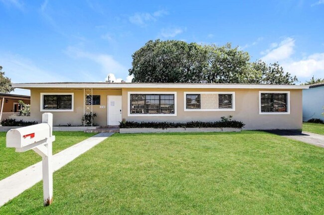 Building Photo - 1730 NW 178th St