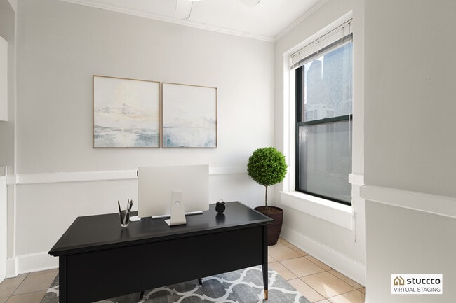 Building Photo - 10 W Elm St