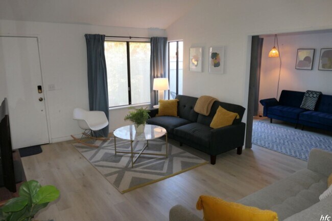 Building Photo - 6065 Montecito Dr