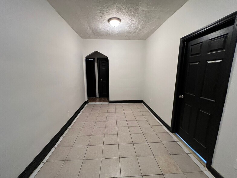 297 Osborne Terrace 1 - 291 Osborne Ter