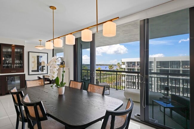 Building Photo - 3140 S Ocean Blvd