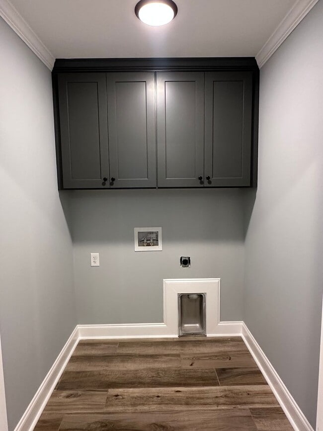 Building Photo - New 3 Bedroom Home in 30506!