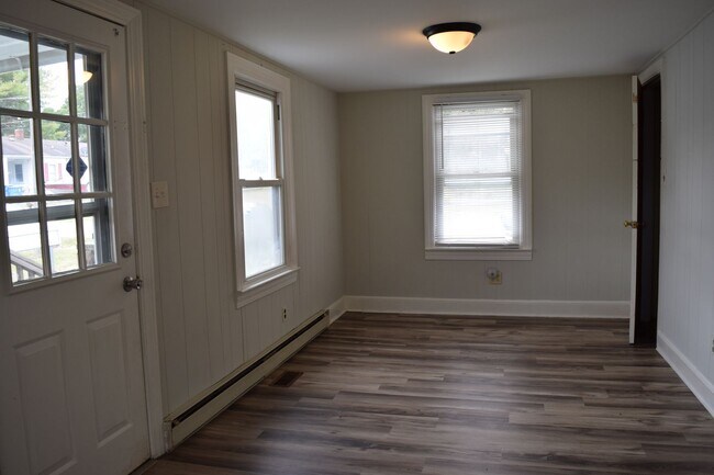 Building Photo - Charming 3-Bedroom Home in Hickory – $1,450/mo