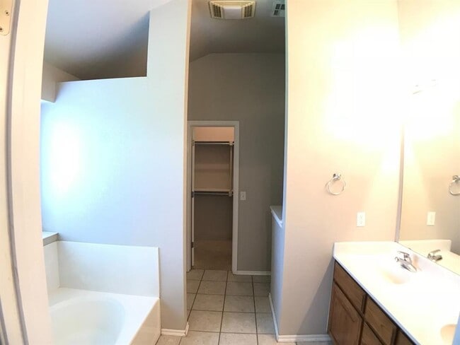 Building Photo - 16224 Panther Way