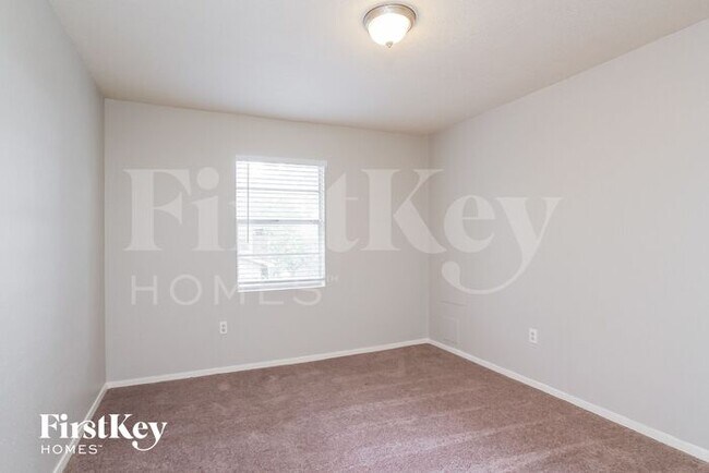 Building Photo - 4486 W Cypress Villas Dr
