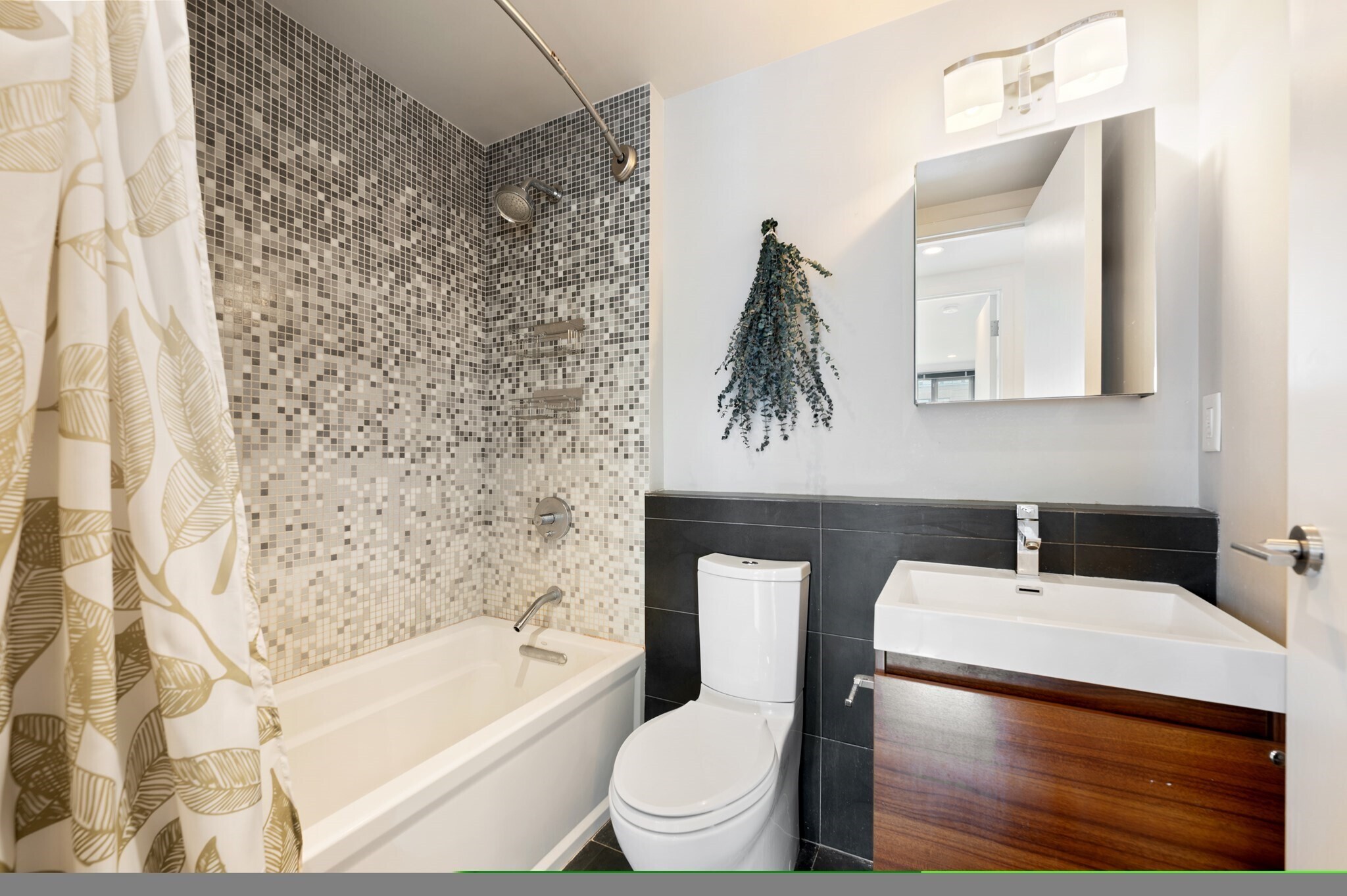 Building Photo - 691 Massachusetts Ave