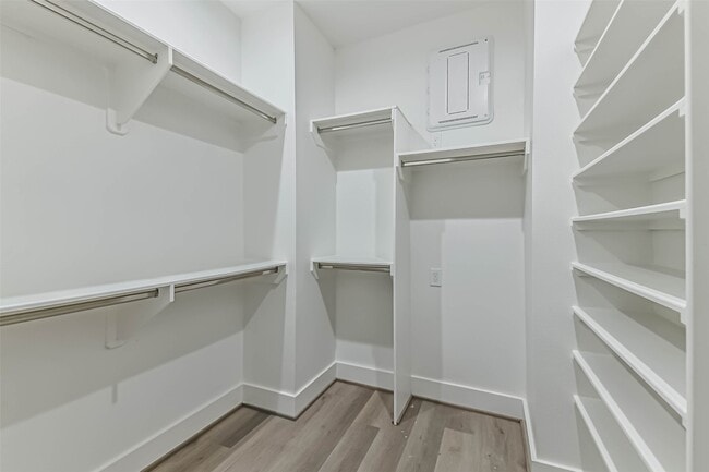 Building Photo - 7709 Earl Rudder Wy