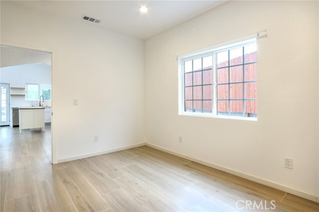 Building Photo - 268 Macalester Dr