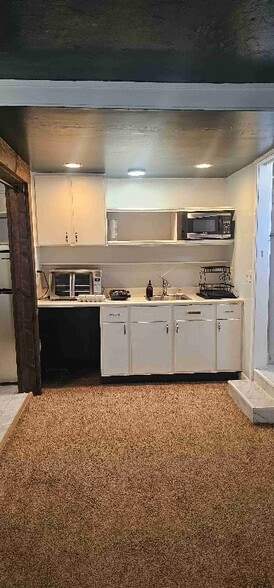 Building Photo - 1840 Green Valley Rd