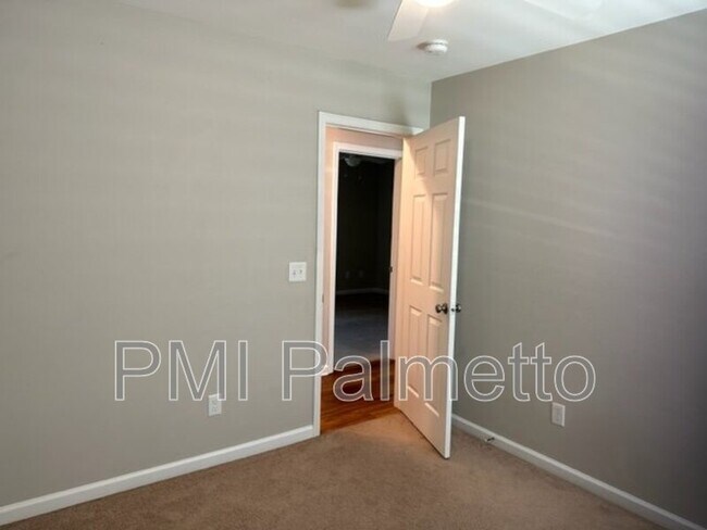 Building Photo - 753 Murray Lindler Rd