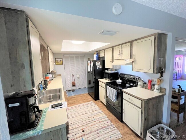 Building Photo - 802 Egret Ct